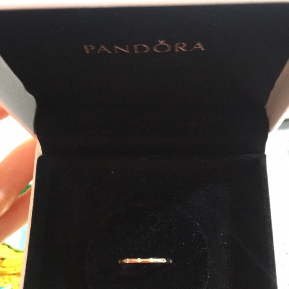 Pandora Rose Gold - Picture 3 of 3